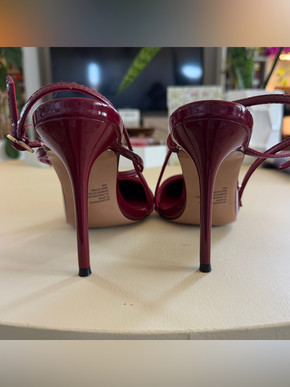Steve Madden Deagan Wine heels - Picture 3 of 4